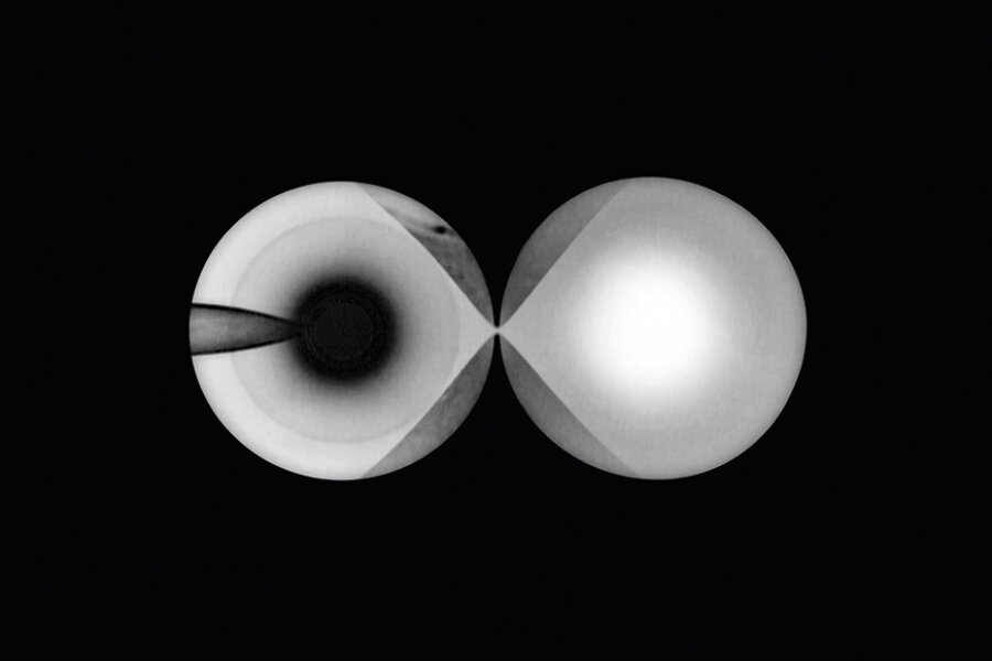 Robert V. Novák, Koule, 2011